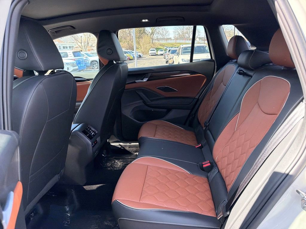 New 2026 Volkswagen Tiguan SEL R-Line image 32