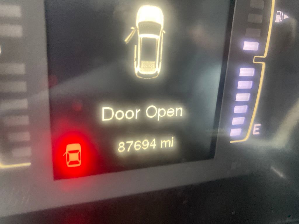 Used 2017 Jeep Cherokee Latitude image 23