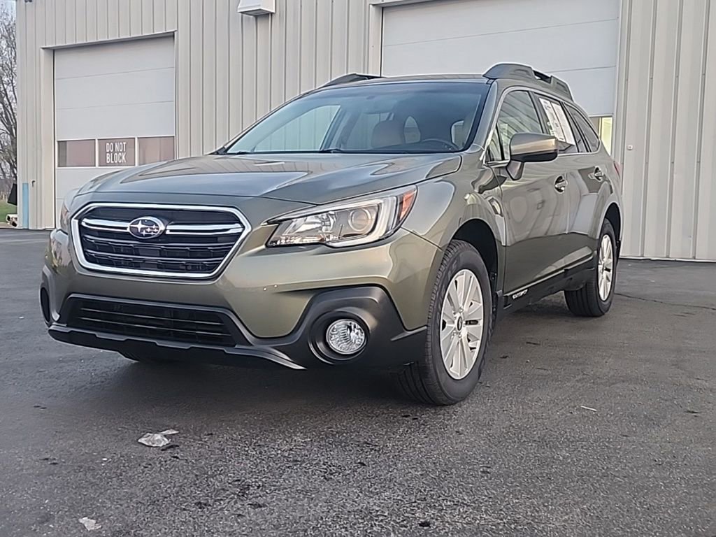 Used 2018 Subaru Outback 2.5i Premium image 3