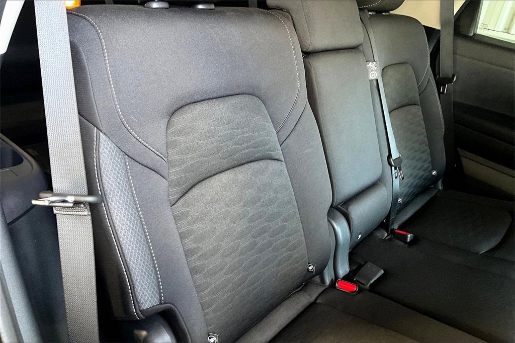 Used 2024 Nissan Pathfinder SV image 24