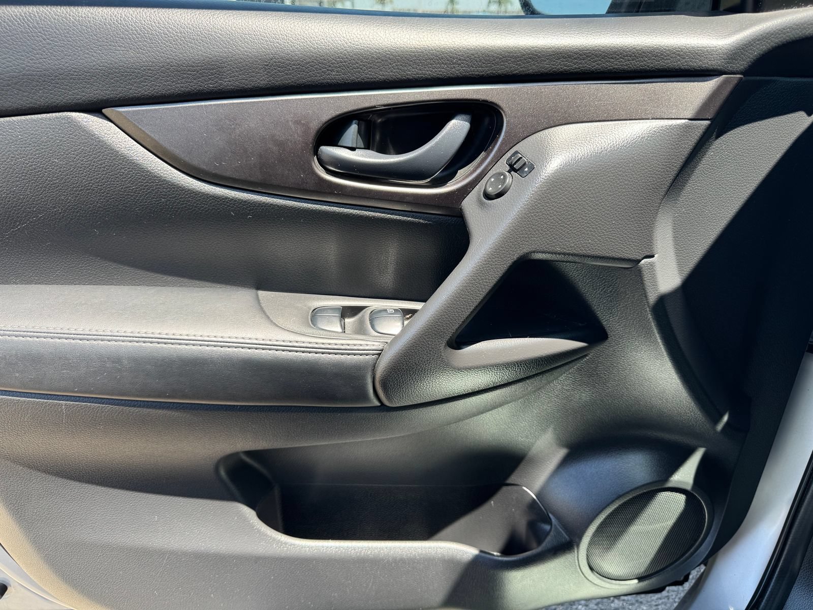 Used 2019 Nissan Rogue Sport S FWD image 13