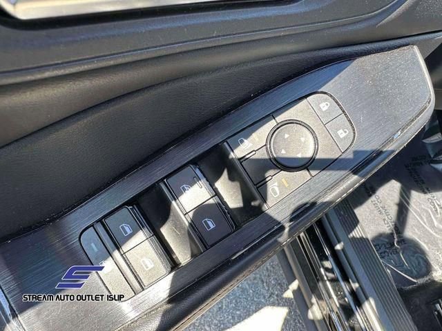 Used 2024 Nissan Rogue SV image 17