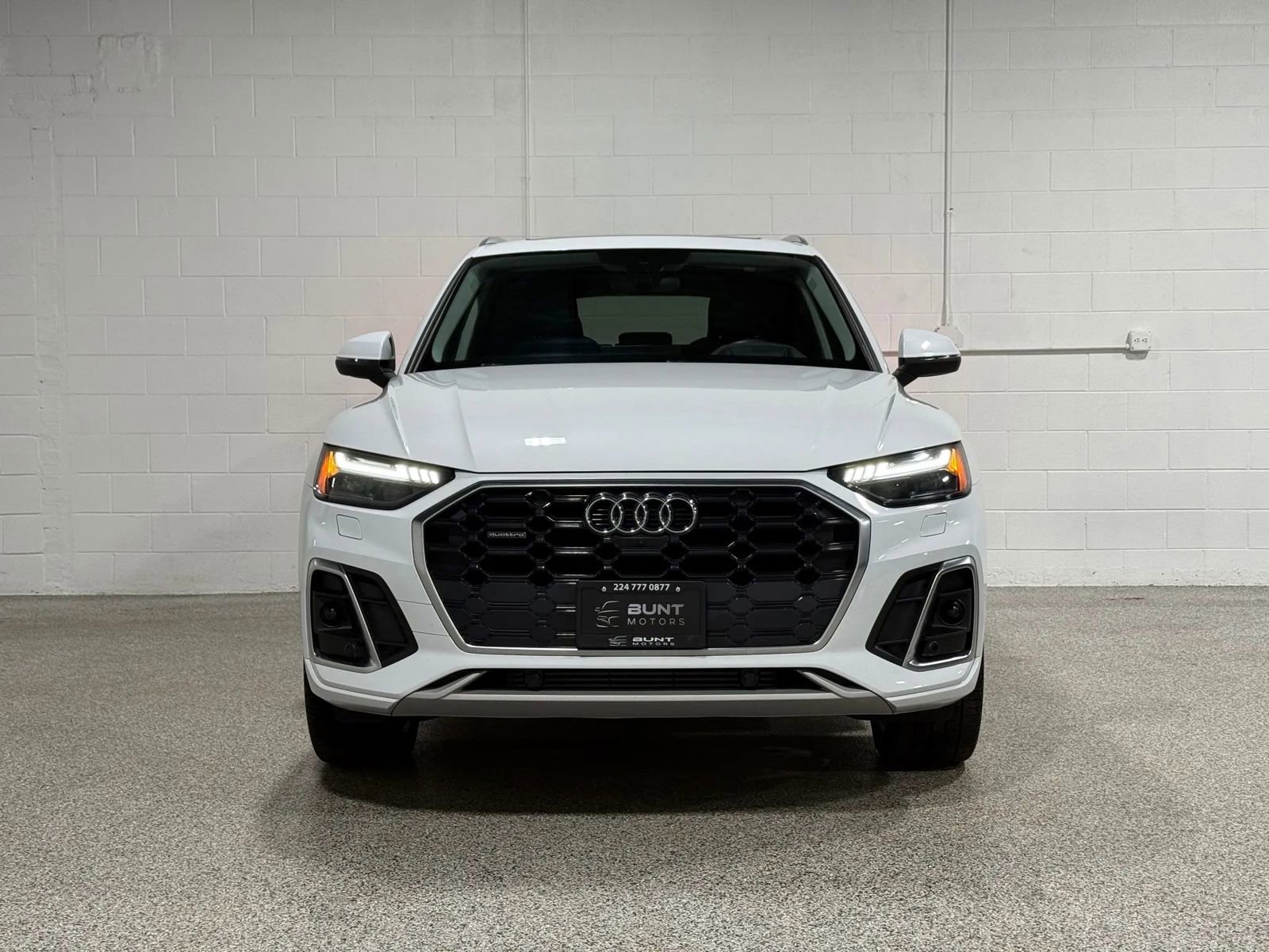 Used 2022 Audi Q5 2.0T Prestige w/ Prestige Package image 4