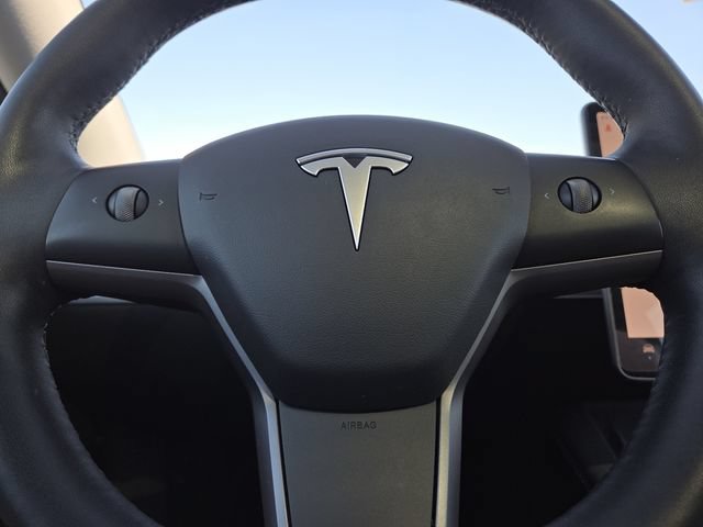 Used 2022 Tesla Model Y Performance AWD/4WD image 33