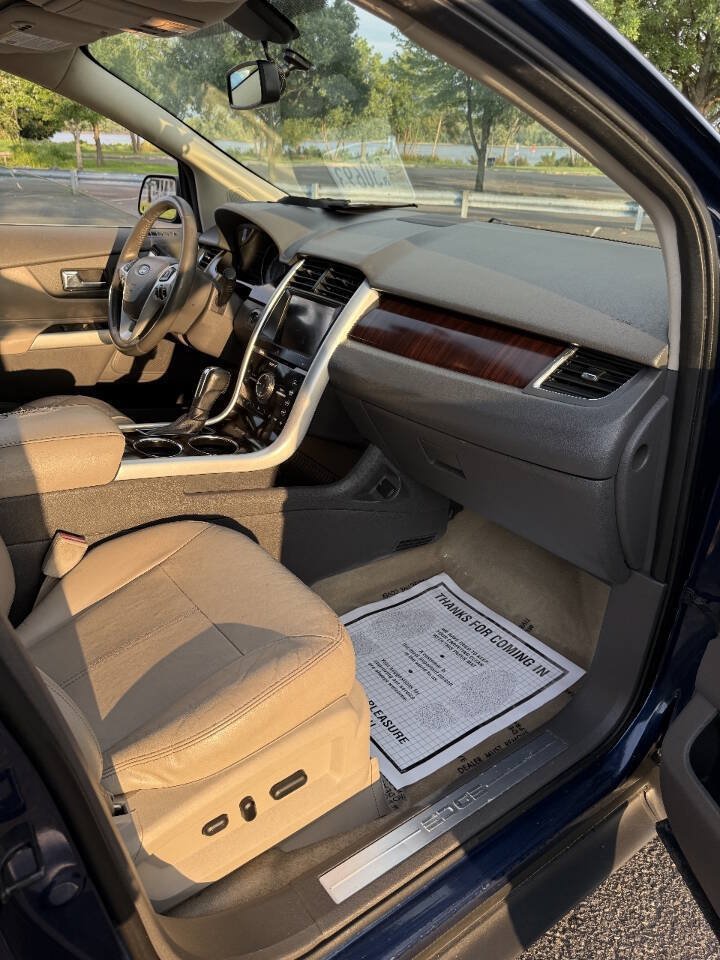 Used 2012 Ford Edge Limited FWD image 18