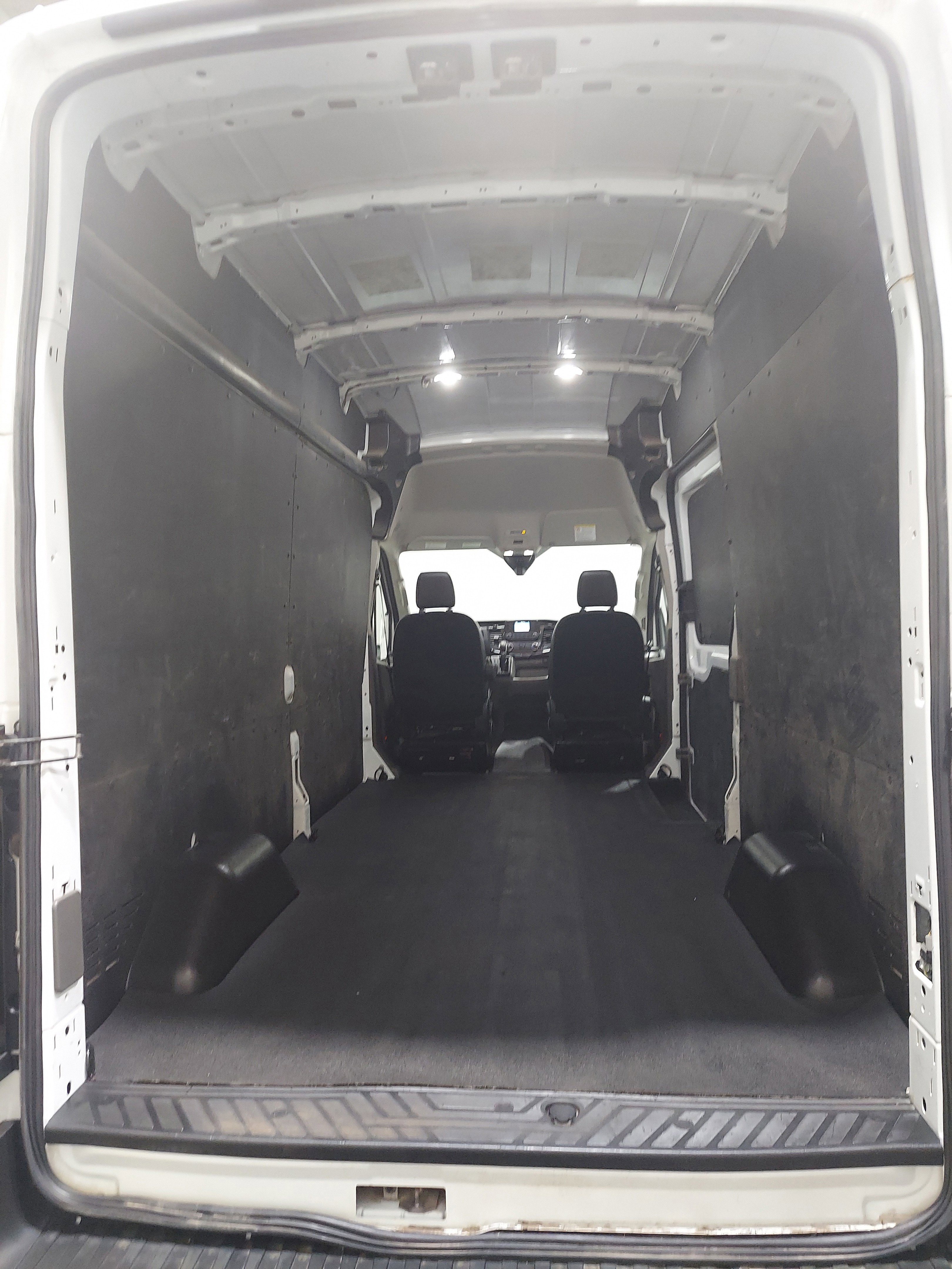 Used 2023 Ford Transit 250 148 High Roof w/ Load Area Protection Package RWD image 12