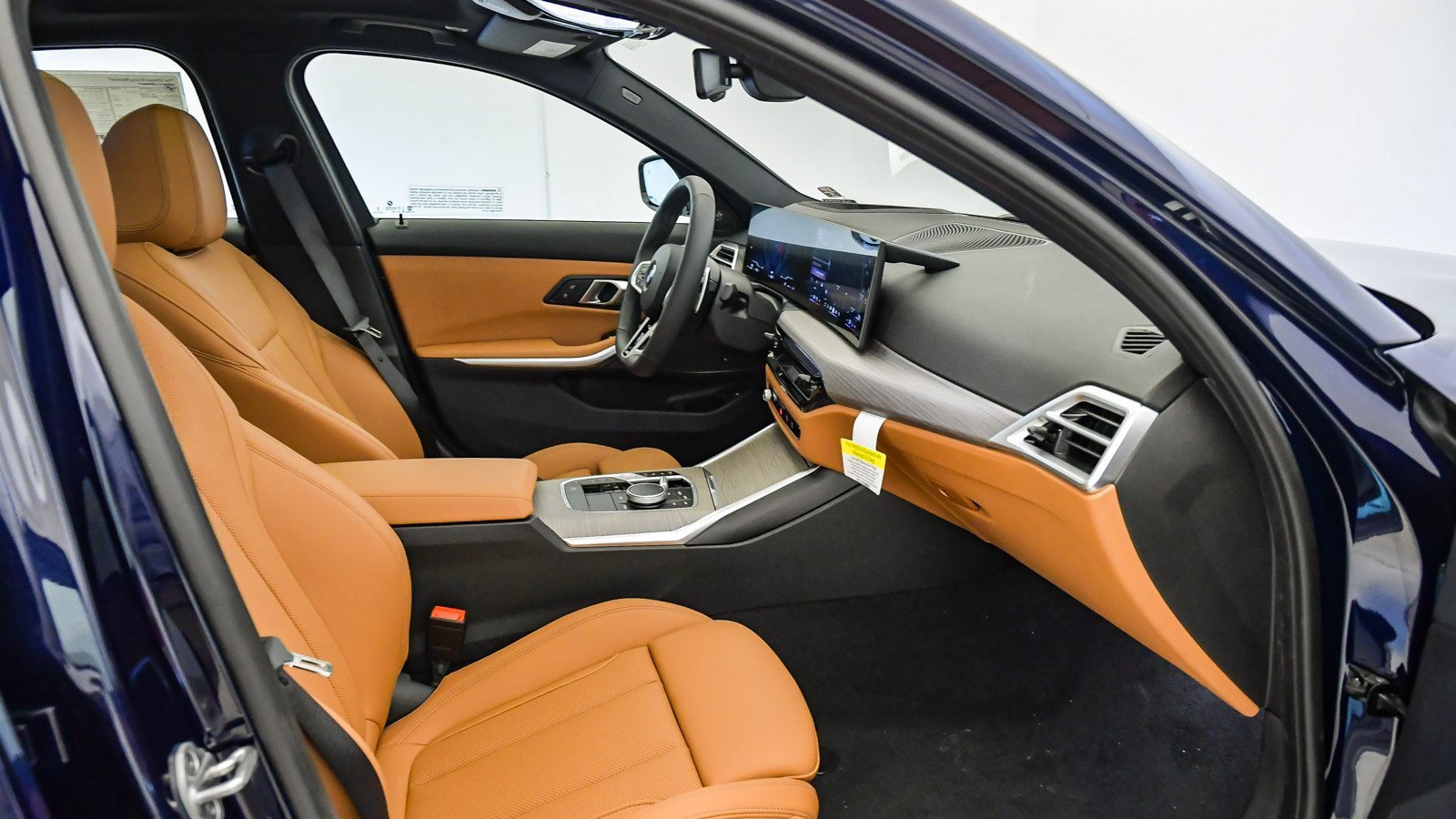 New 2026 BMW 330i Sedan w/ M Sport Package image 18