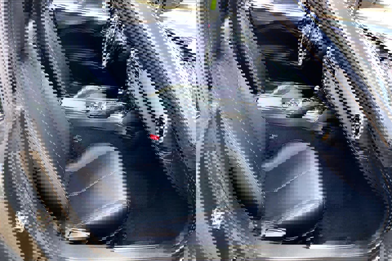 Used 2021 MAZDA MX-5 Miata RF Grand Touring image 8