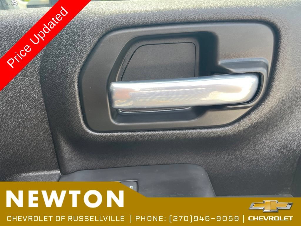 Used 2022 Chevrolet Silverado 2500 Custom w/ Custom Value Package AWD/4WD image 29