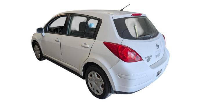 Used 2012 Nissan Versa 1.8 S w/ Plus Pkg FWD image 3
