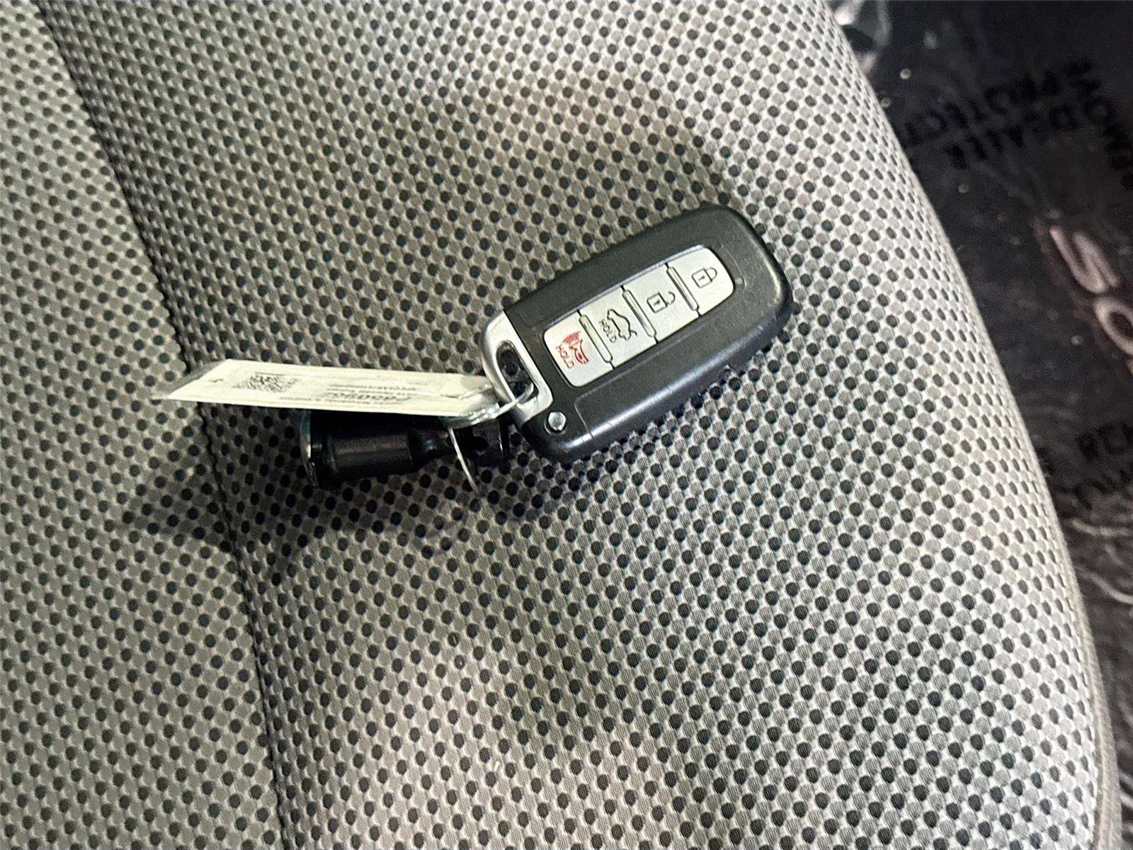 Used 2014 Hyundai Sonata SE w/ Premium Package 03 image 27