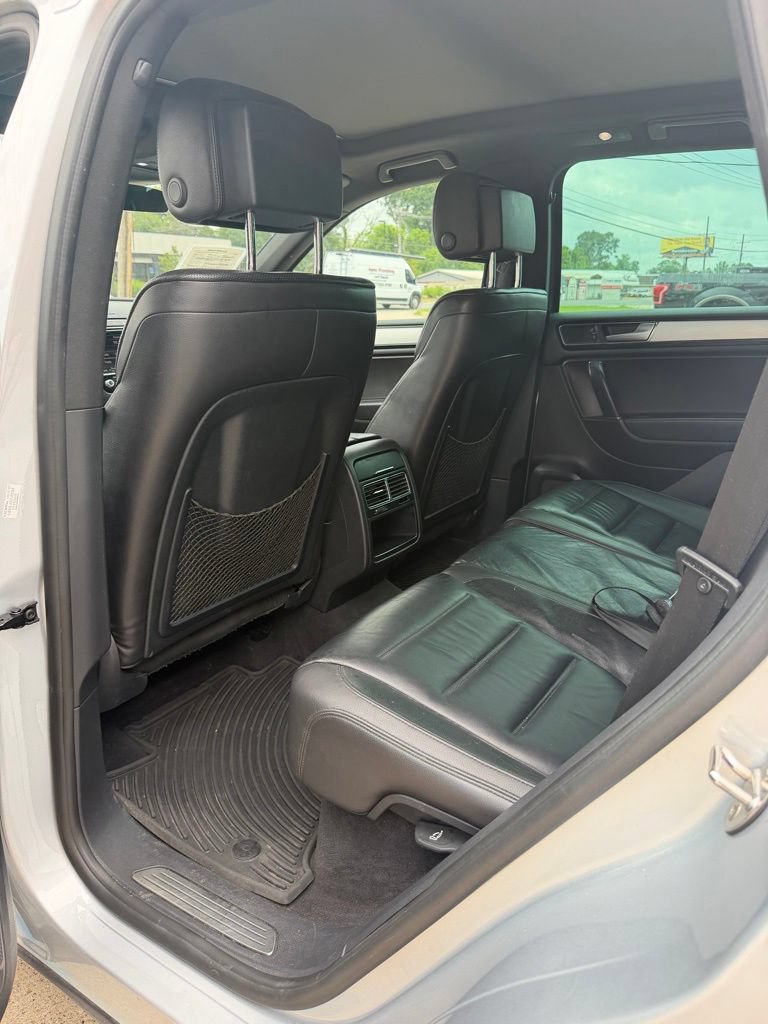 Used 2017 Volkswagen Touareg Wolfsburg Edition AWD/4WD image 10