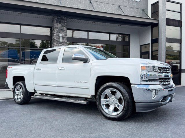 Used 2018 Chevrolet Silverado 1500 LTZ w/ Sport Package AWD/4WD image 11