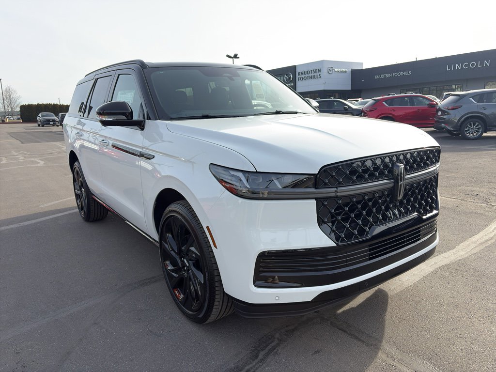 New 2025 Lincoln Navigator Black Label image 1