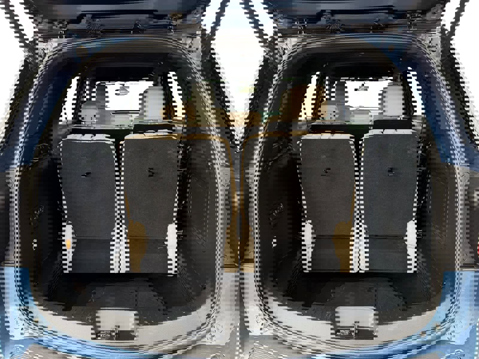 Used 2018 Ford Explorer Limited image 4