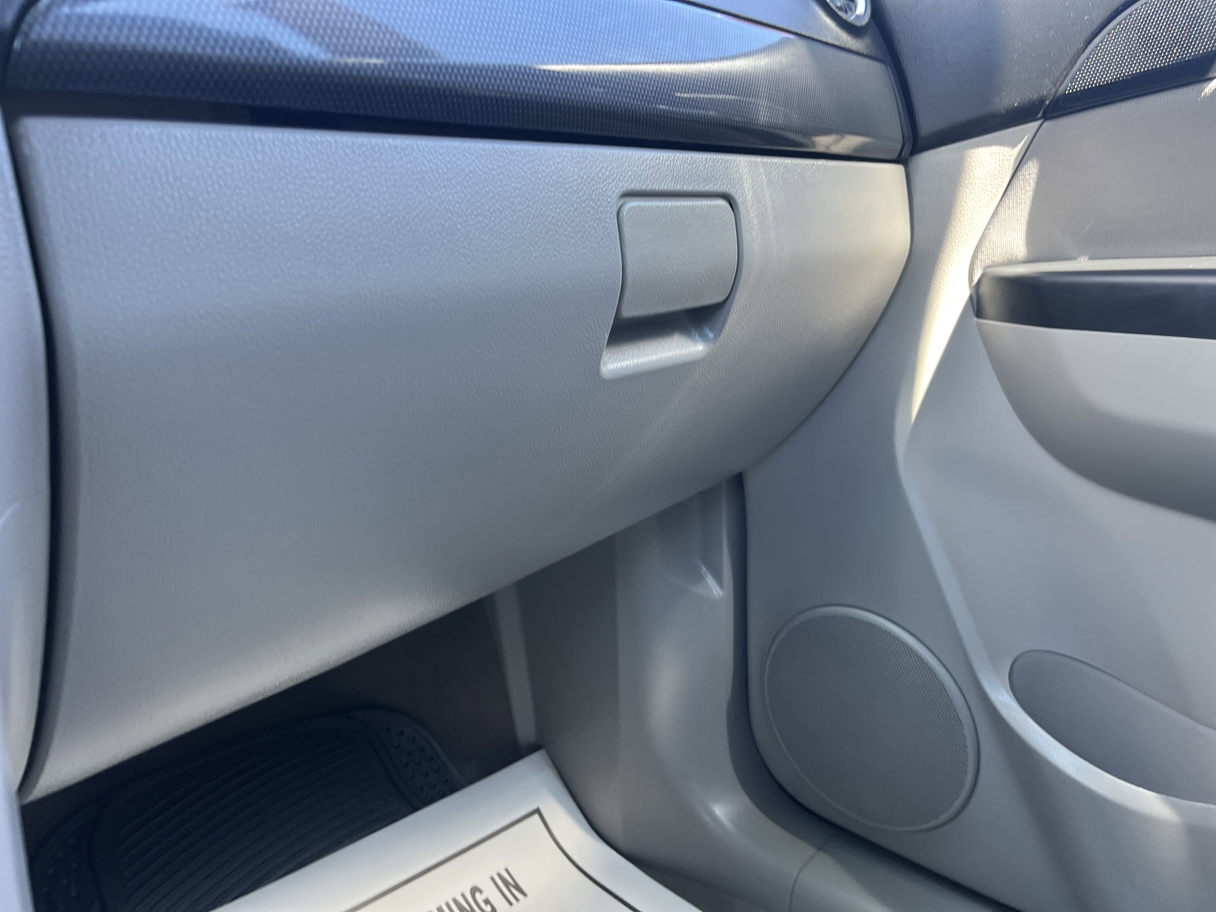 Used 2010 Saturn Vue XE image 24