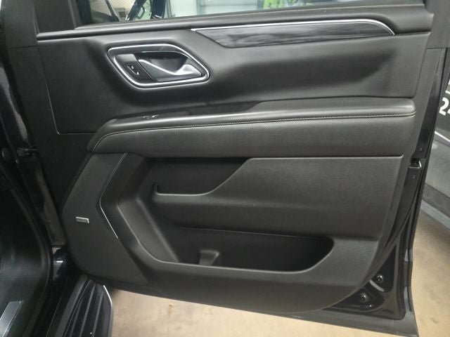 Used 2021 GMC Yukon XL SLT w/ SLT Premium Package AWD/4WD image 6