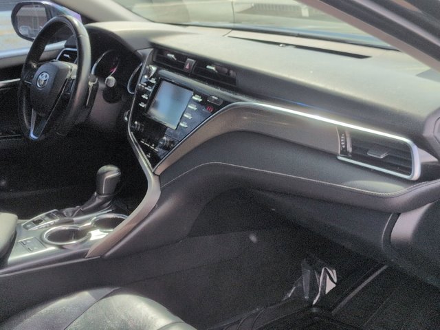 Used 2018 Toyota Camry XSE image 21