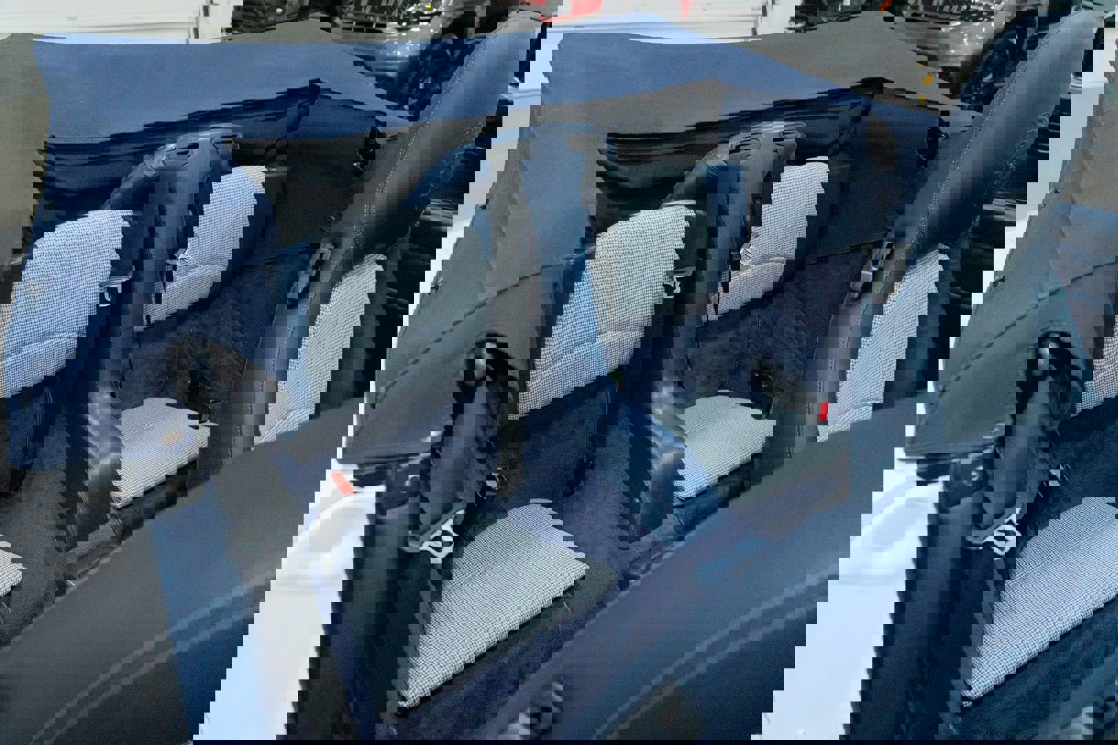 Used 1997 Porsche 911 Cabriolet image 26