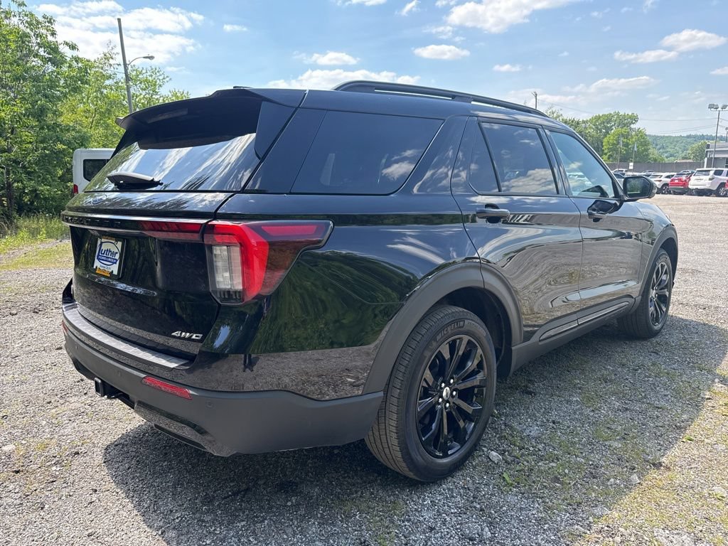 Used 2026 Ford Explorer ST-Line AWD/4WD image 9