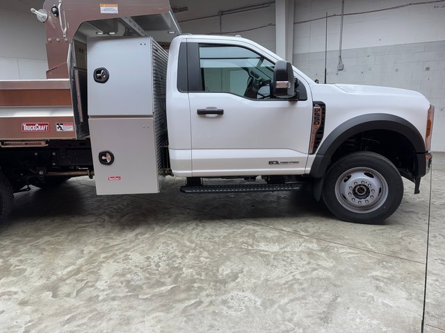 New 2025 Ford F550 4x4 Regular Cab Super Duty image 6