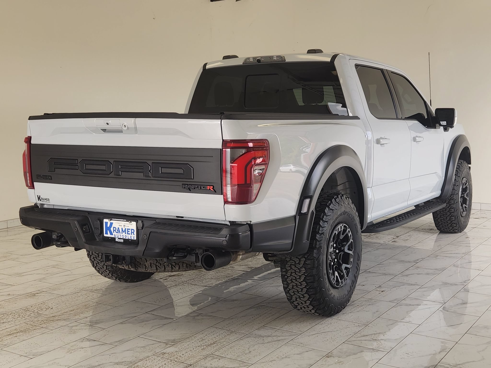Used 2025 Ford F150 Raptor w/ Equipment Group 803A Raptor R AWD/4WD image 5