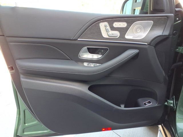 New 2026 Mercedes-Benz GLS 63 AMG 4MATIC image 12
