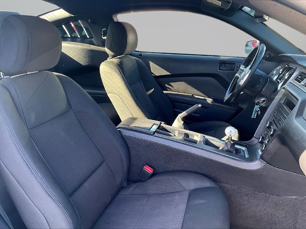 Used 2014 Ford Mustang GT w/ Equipment Group 301A RWD image 26