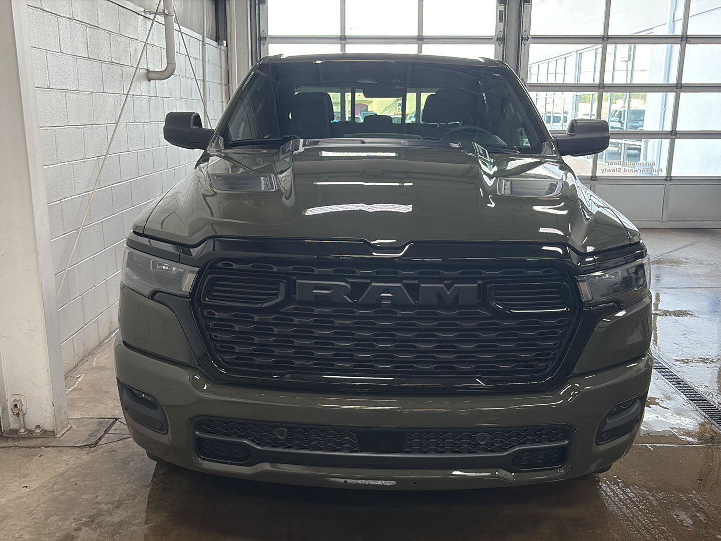 New 2026 RAM 1500 Express AWD/4WD image 41