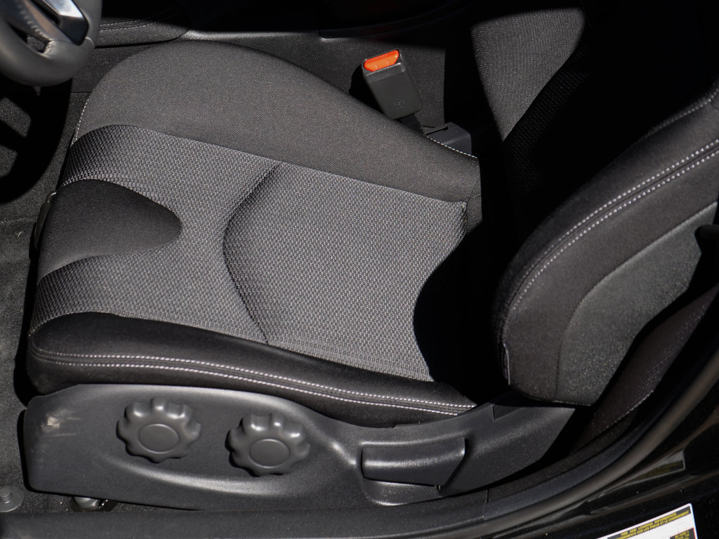 Used 2024 Nissan Z Sport w/ Floor Mat Package RWD image 29