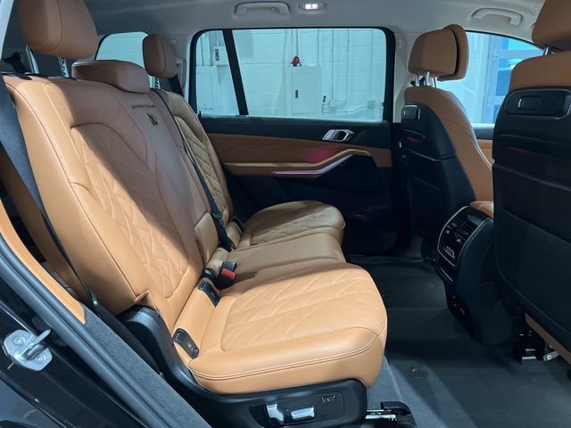 Used 2023 BMW X7 xDrive40i AWD/4WD image 49