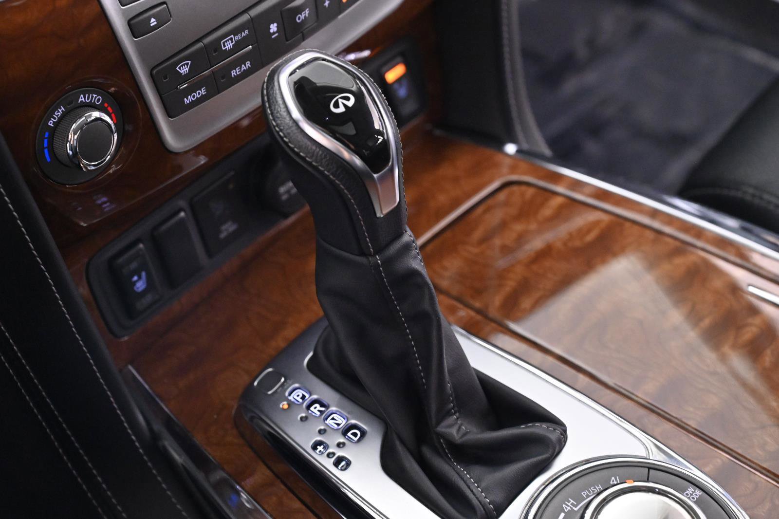 Used 2018 INFINITI QX80 4WD w/ Driver Assistance Package image 23