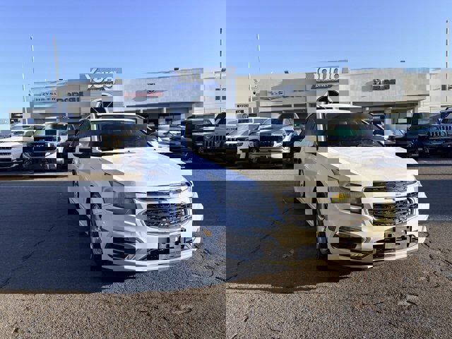 Used 2015 Chevrolet Cruze LT image 1