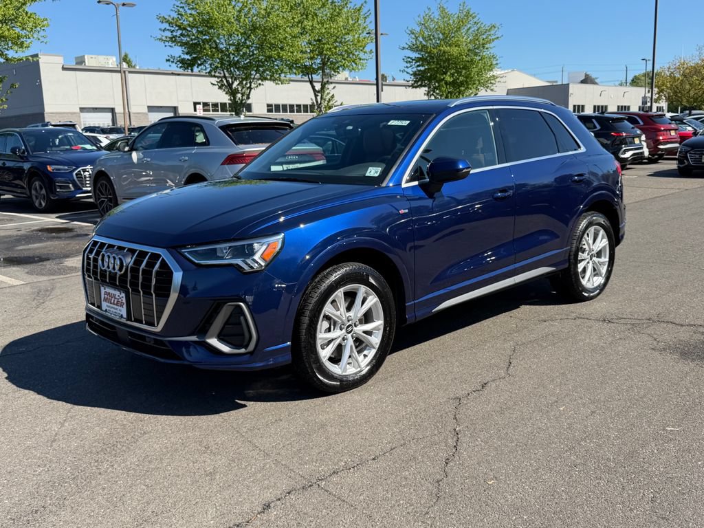 Used 2025 Audi Q3 2.0T Premium Plus w/ Premium Plus Package