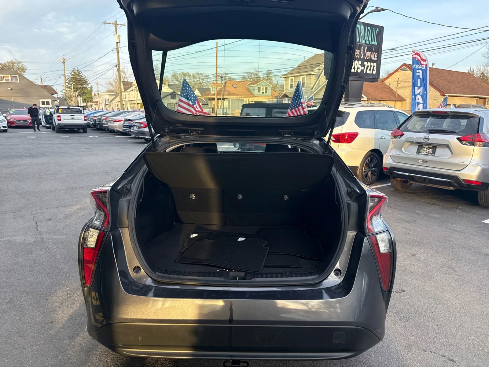 Used 2016 Toyota Prius Two image 13