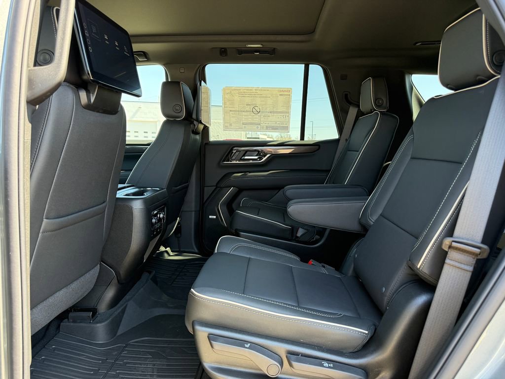 New 2026 GMC Yukon Elevation w/ Elevation Premium Package AWD/4WD image 6