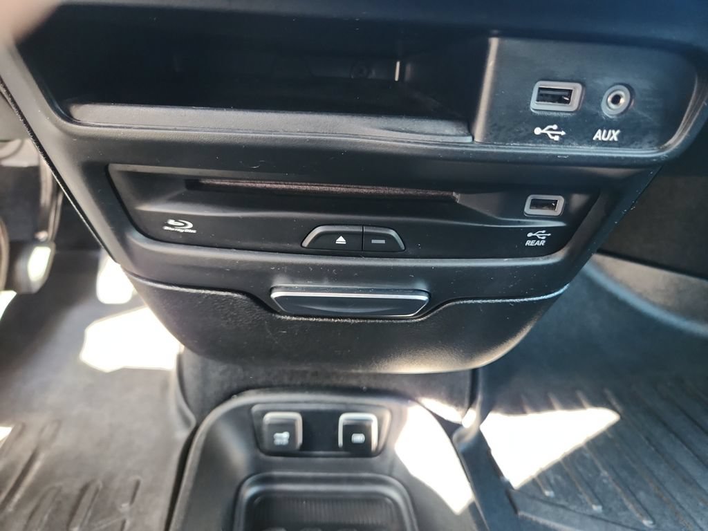 Used 2019 Chrysler Pacifica Touring-L Plus w/ S Appearance Package FWD image 25