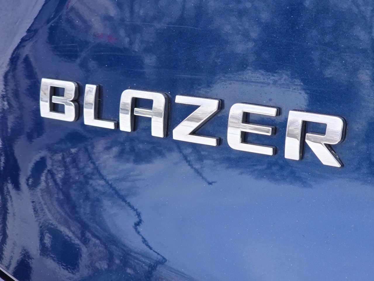 Used 2023 Chevrolet Blazer LT w/ Driver Confidence Package image 8