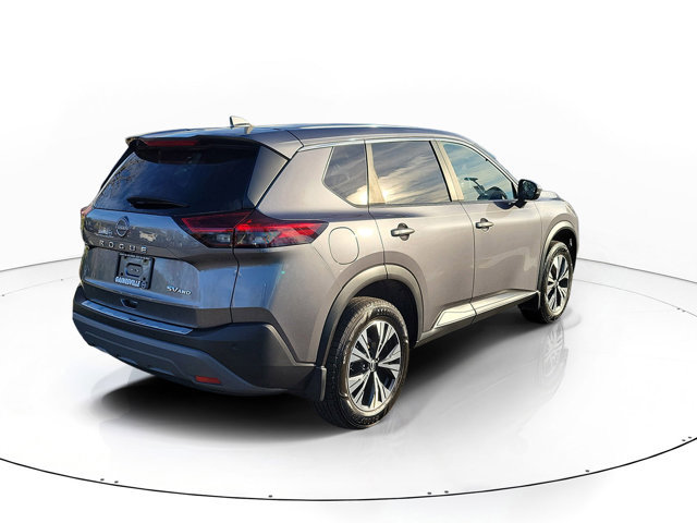 Used 2023 Nissan Rogue SV image 2
