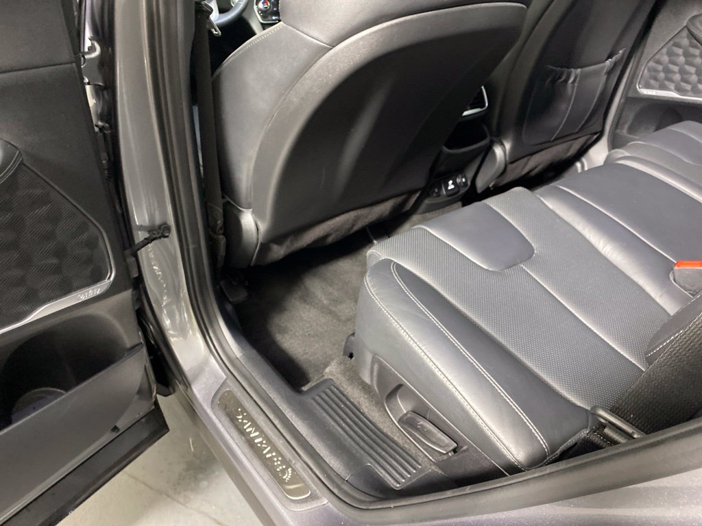 Used 2020 Hyundai Santa Fe Limited AWD/4WD image 27