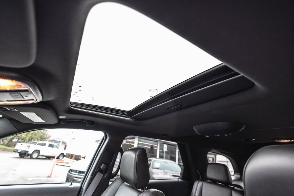 Used 2025 Dodge Durango GT image 21