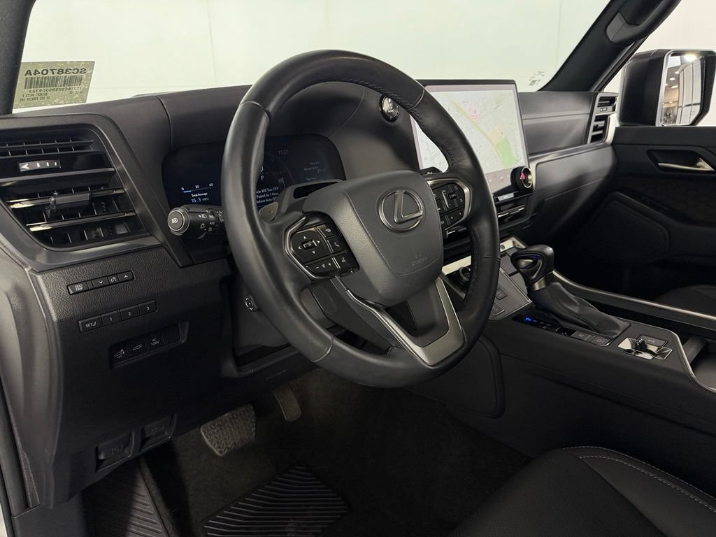 Used 2024 Lexus GX 550 w/ Accessory Package (2T) AWD/4WD image 22