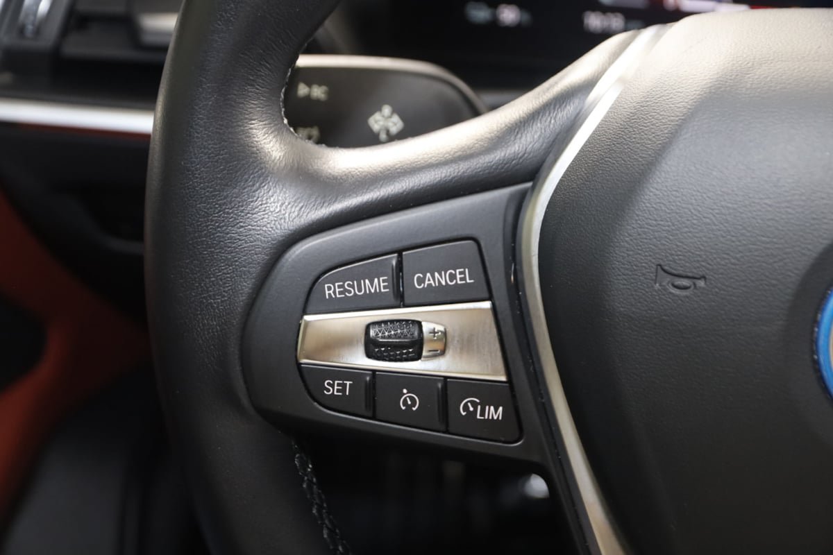 Used 2023 BMW i4 eDrive40 w/ Premium Package RWD image 32