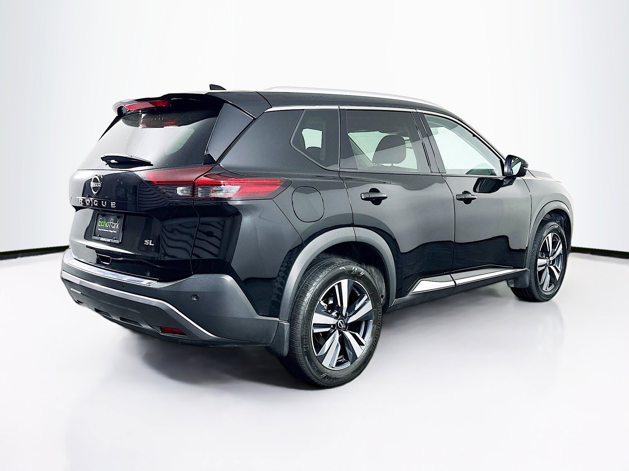 Used 2023 Nissan Rogue SL image 9