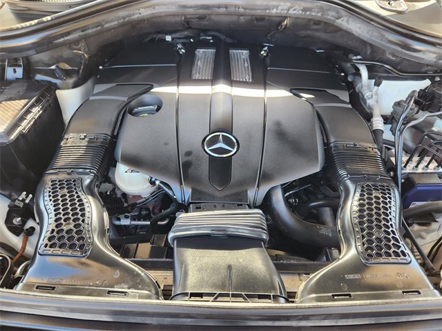 Used 2018 Mercedes-Benz GLS 450 4MATIC image 33