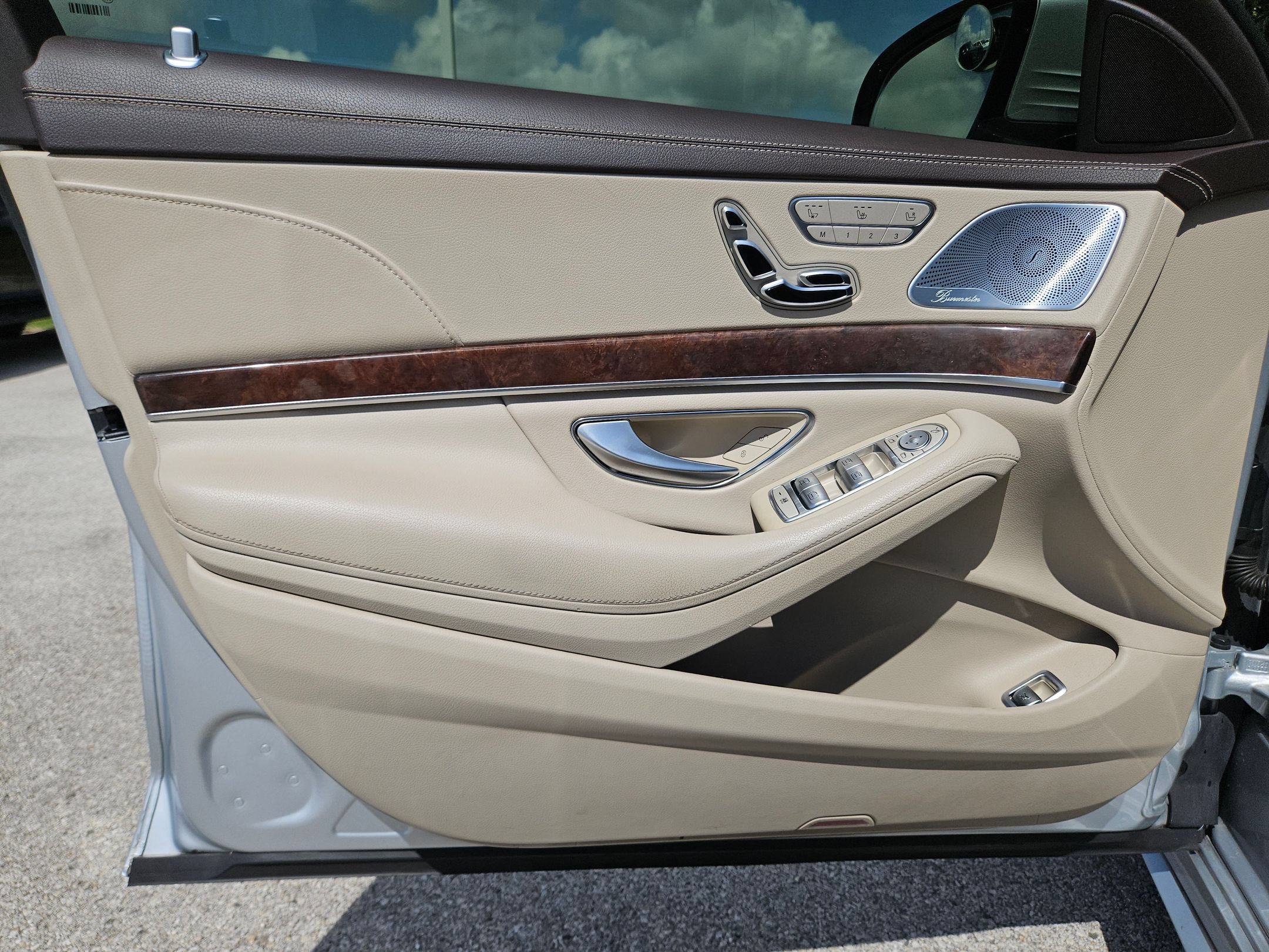 Used 2019 Mercedes-Benz S 450 Sedan image 11