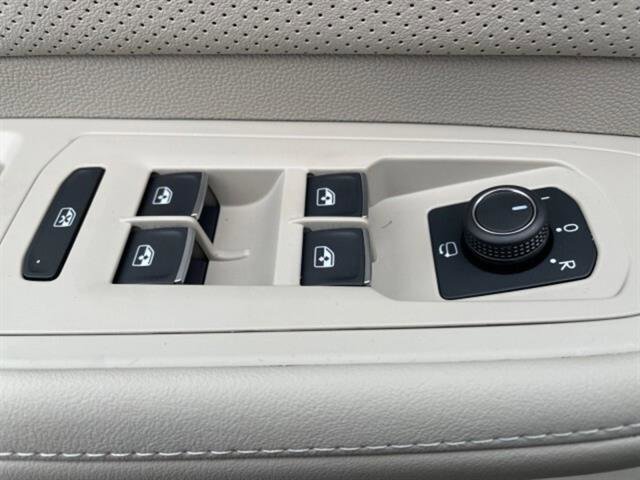 New 2026 Volkswagen Atlas SEL Premium R-Line image 18