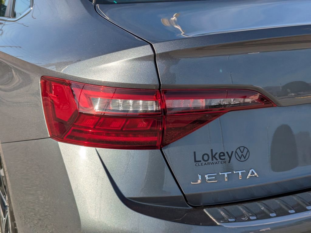 Certified 2024 Volkswagen Jetta SEL image 8