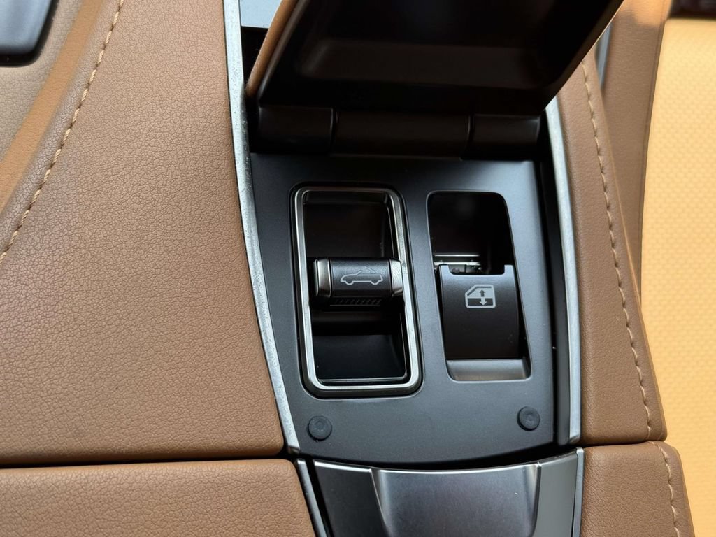 Used 2022 Lexus LC 500 Convertible w/ Touring Package RWD image 24