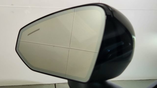 New 2026 Volvo EX30 Plus w/ Protection Package Premier RWD image 13